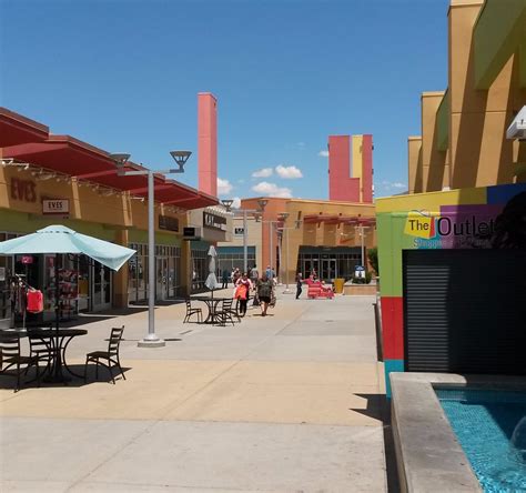 Adidas Outlet, The Outlet Shoppes at El Paso .